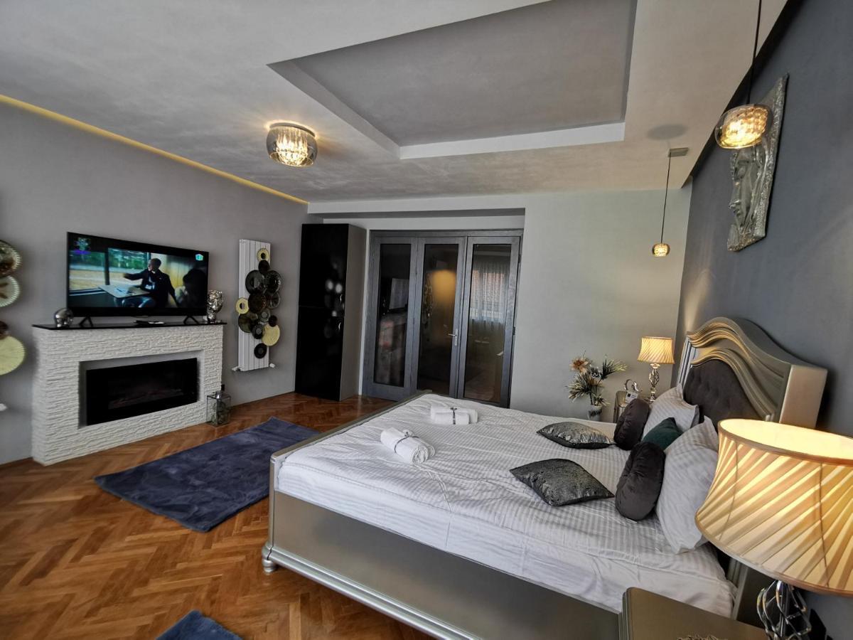 Crystal Central Apartment Brasov Exterior photo