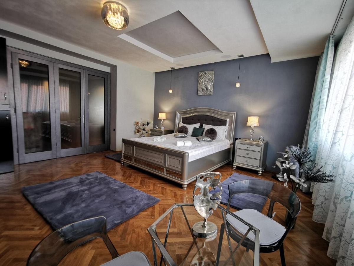 Crystal Central Apartment Brasov Exterior photo