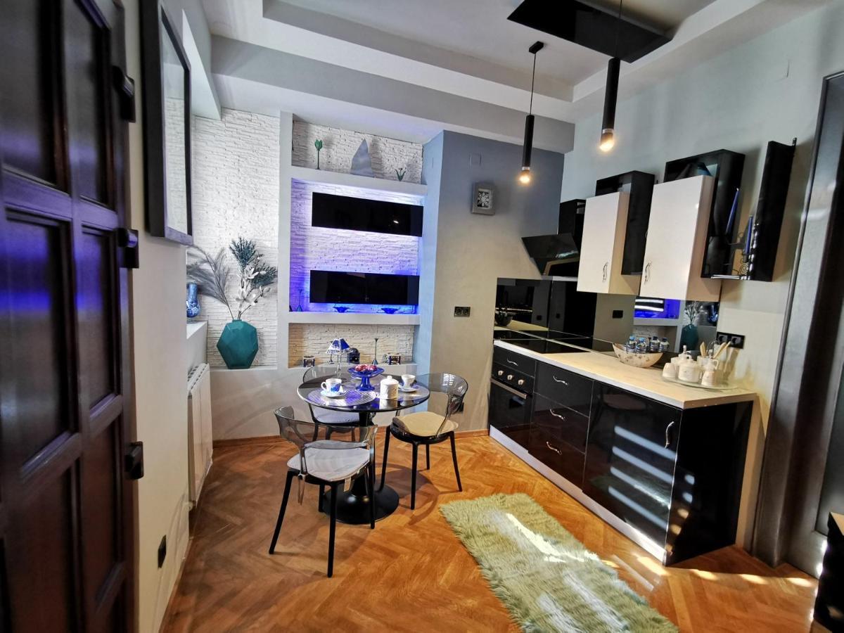 Crystal Central Apartment Brasov Exterior photo